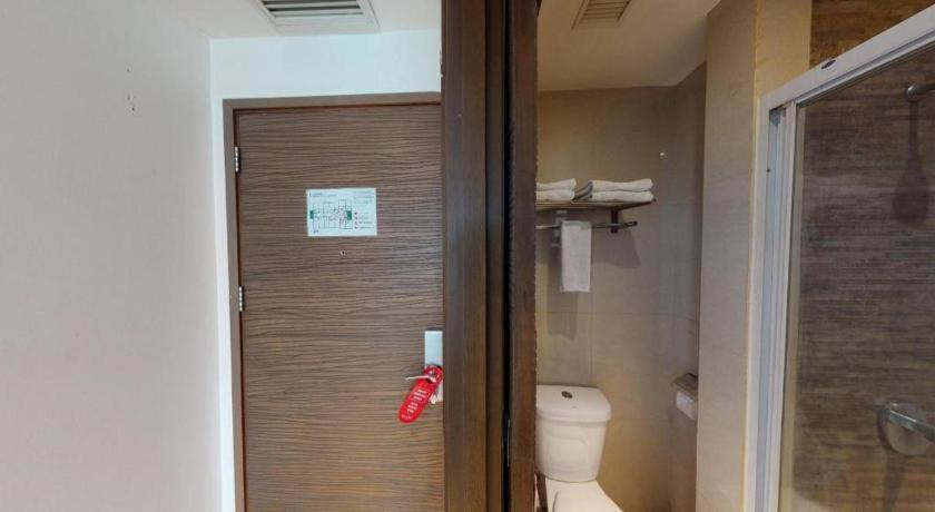 RedStar Hotel Yakarta Exterior foto