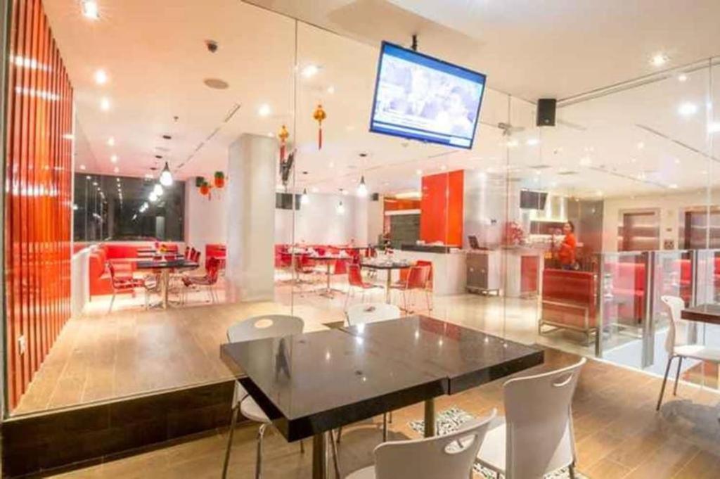 RedStar Hotel Yakarta Exterior foto